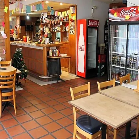 阿尔法公寓酒店